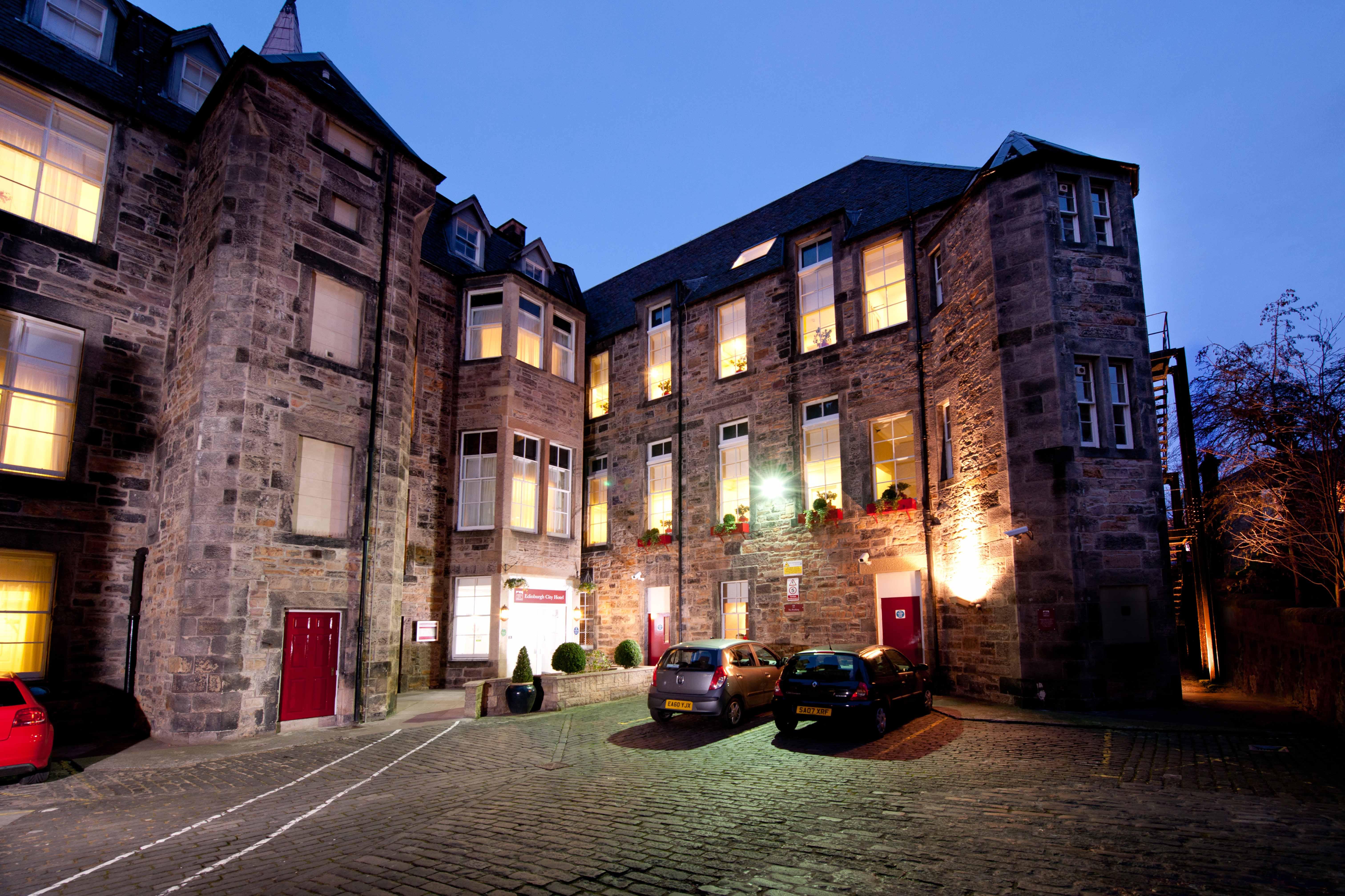 Leonardo Edinburgh City Luaran gambar